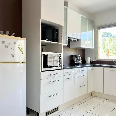 Apartment Matignon T3 6 Personnes Climatise Parking *