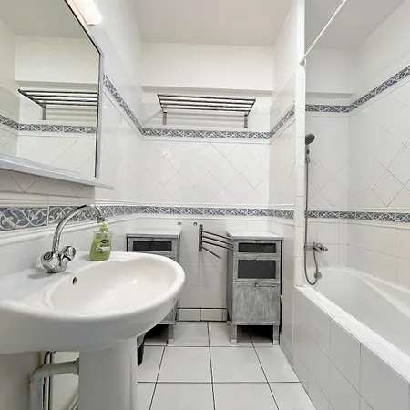 Apartment Matignon T3 6 Personnes Climatise Parking
