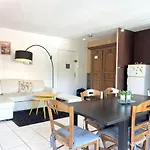 Apartment Matignon T3 6 Personnes Climatise Parking *