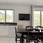 Apartment Matignon T3 6 Personnes Climatise Parking